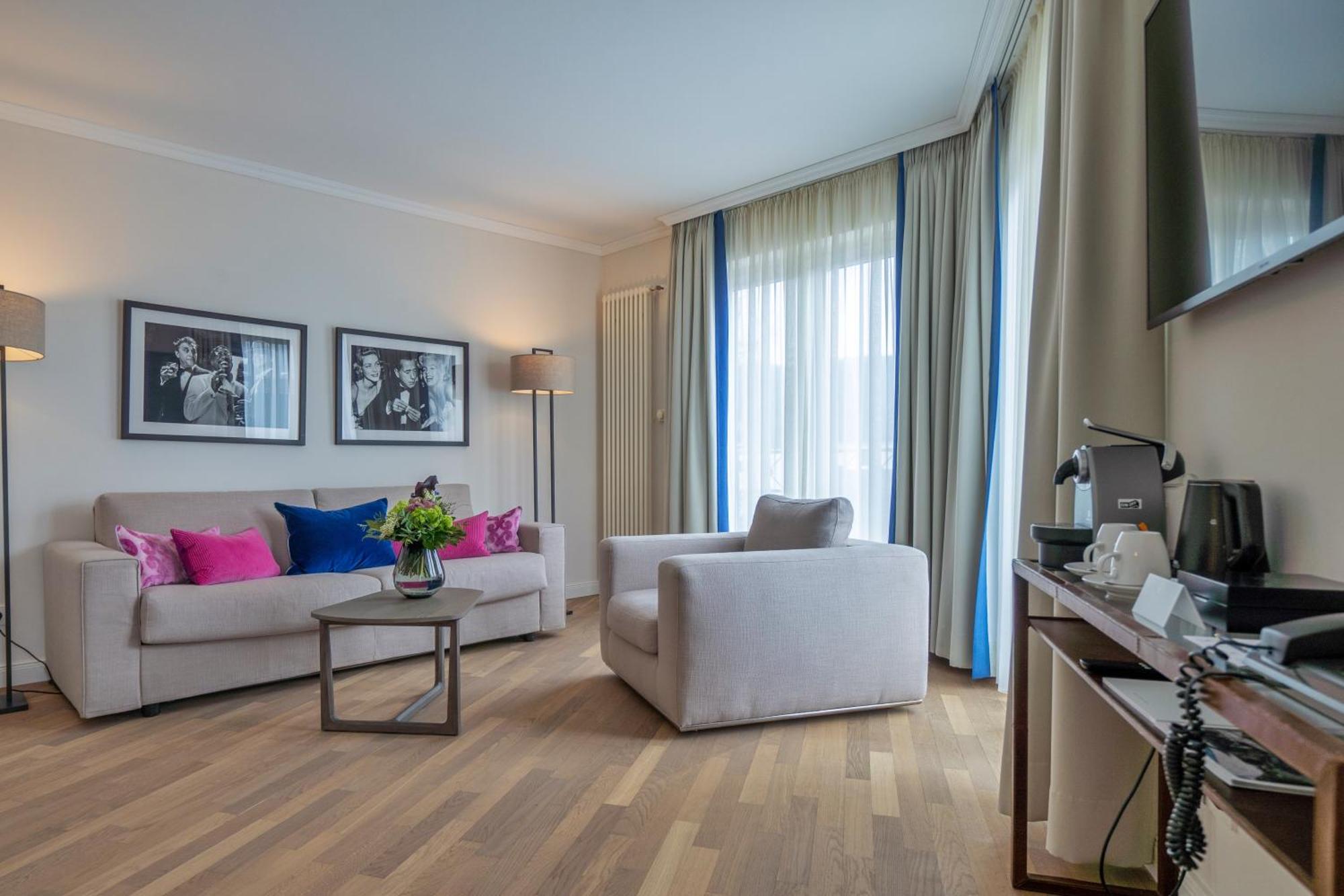 维拉维塔罗森公园酒店 Marburg 外观 照片 A suite at the Hotel Axelmannstein