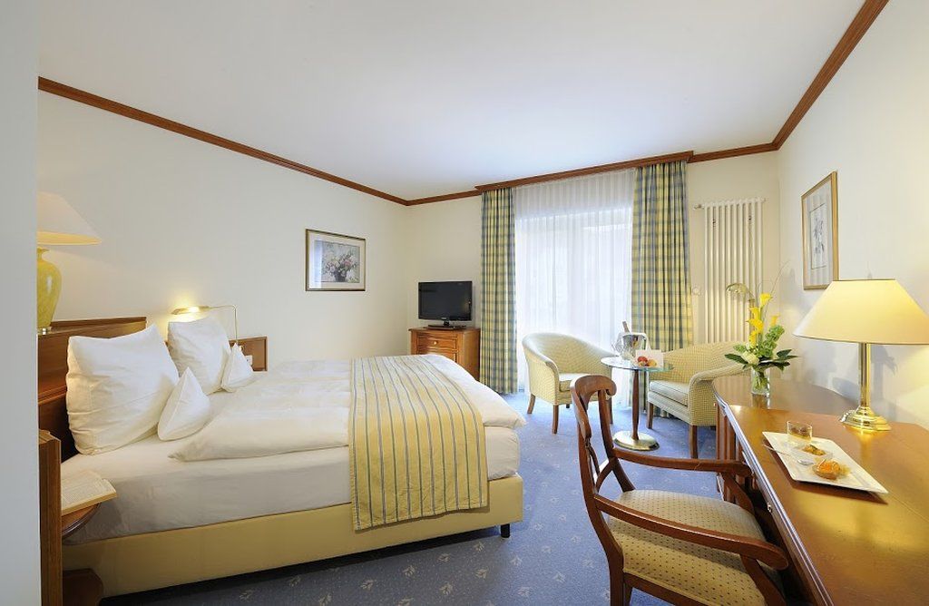 维拉维塔罗森公园酒店 Marburg 外观 照片 A typical hotel room