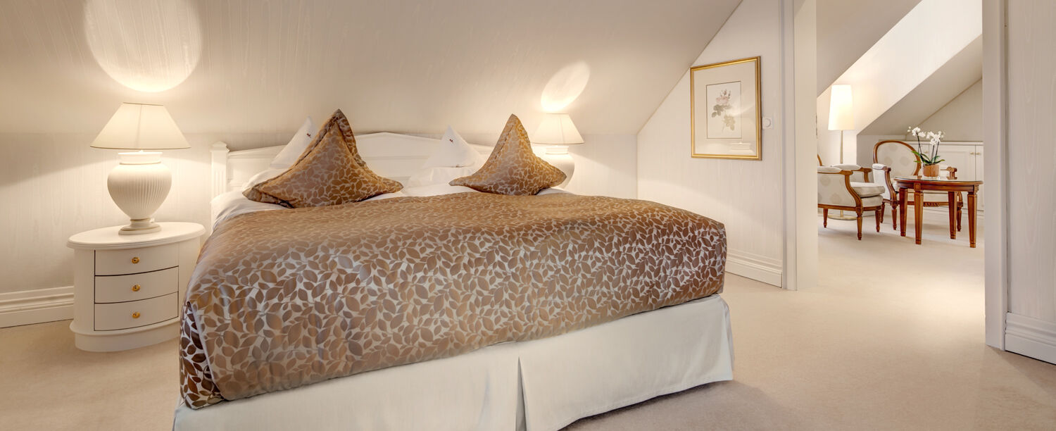 维拉维塔罗森公园酒店 Marburg 外观 照片 A bed with a bed skirt